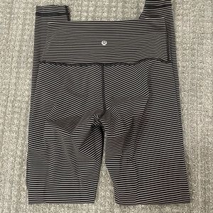 Lululemon wunder under leggings size 6